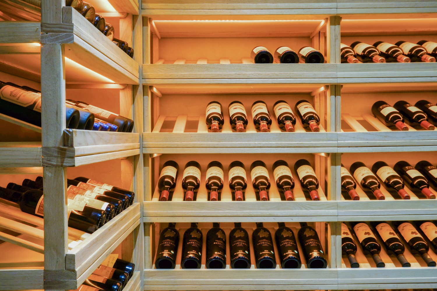 Vinotecas y dispensadores, la tecnología que transforma el servicio del vino